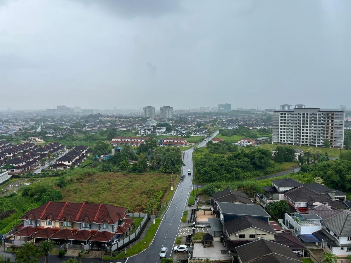 Imperial Grand Suite Apartment Kuching Kültér fotó