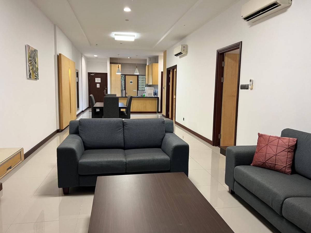 Imperial Grand Suite Apartment Kuching Kültér fotó