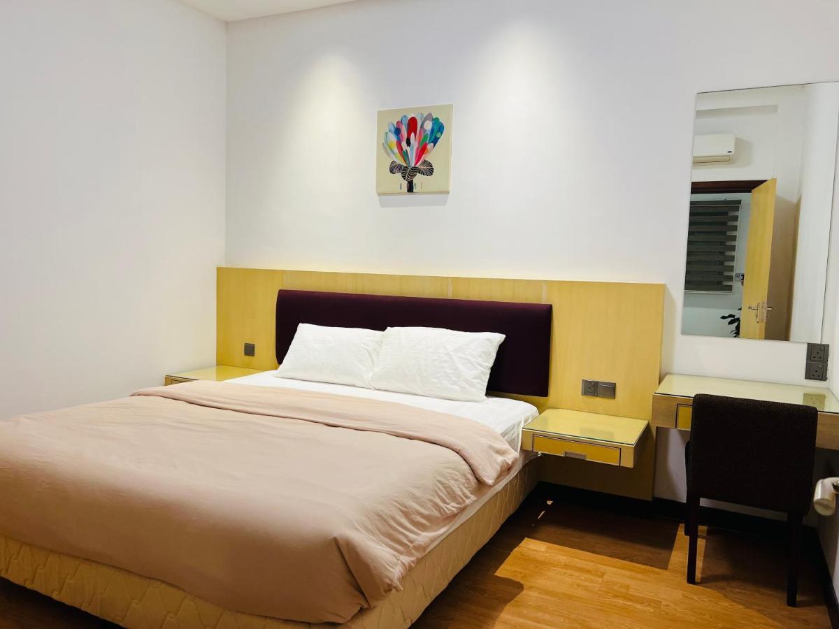 Imperial Grand Suite Apartment Kuching Kültér fotó
