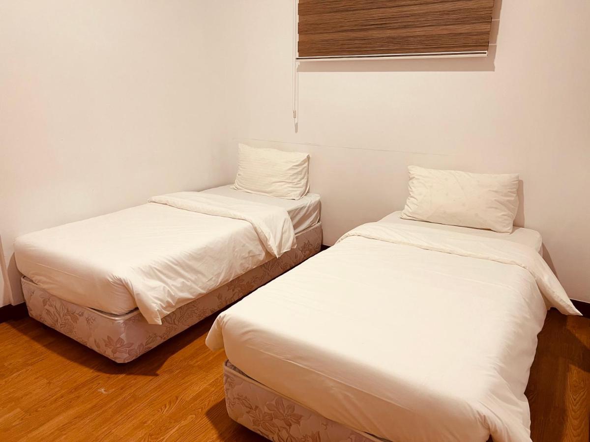Imperial Grand Suite Apartment Kuching Kültér fotó