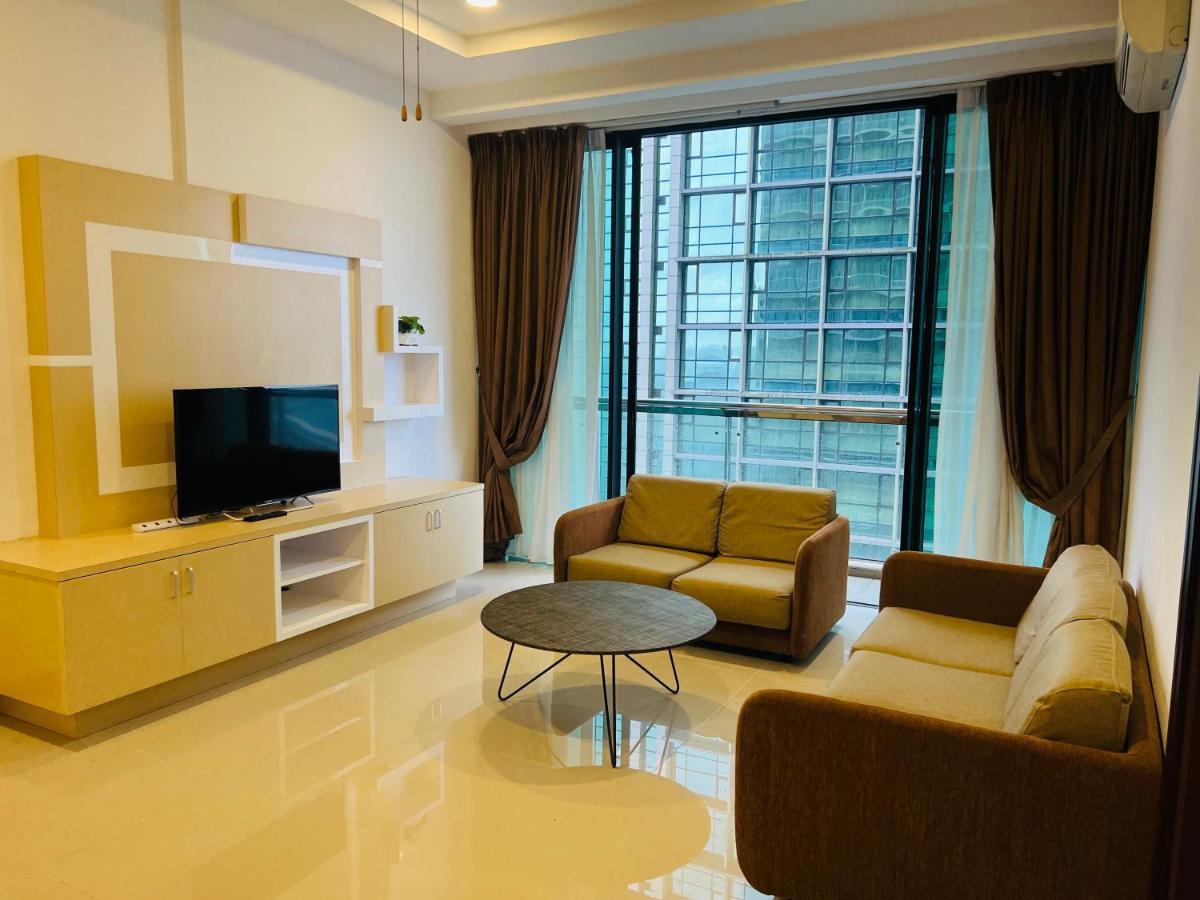 Imperial Grand Suite Apartment Kuching Kültér fotó