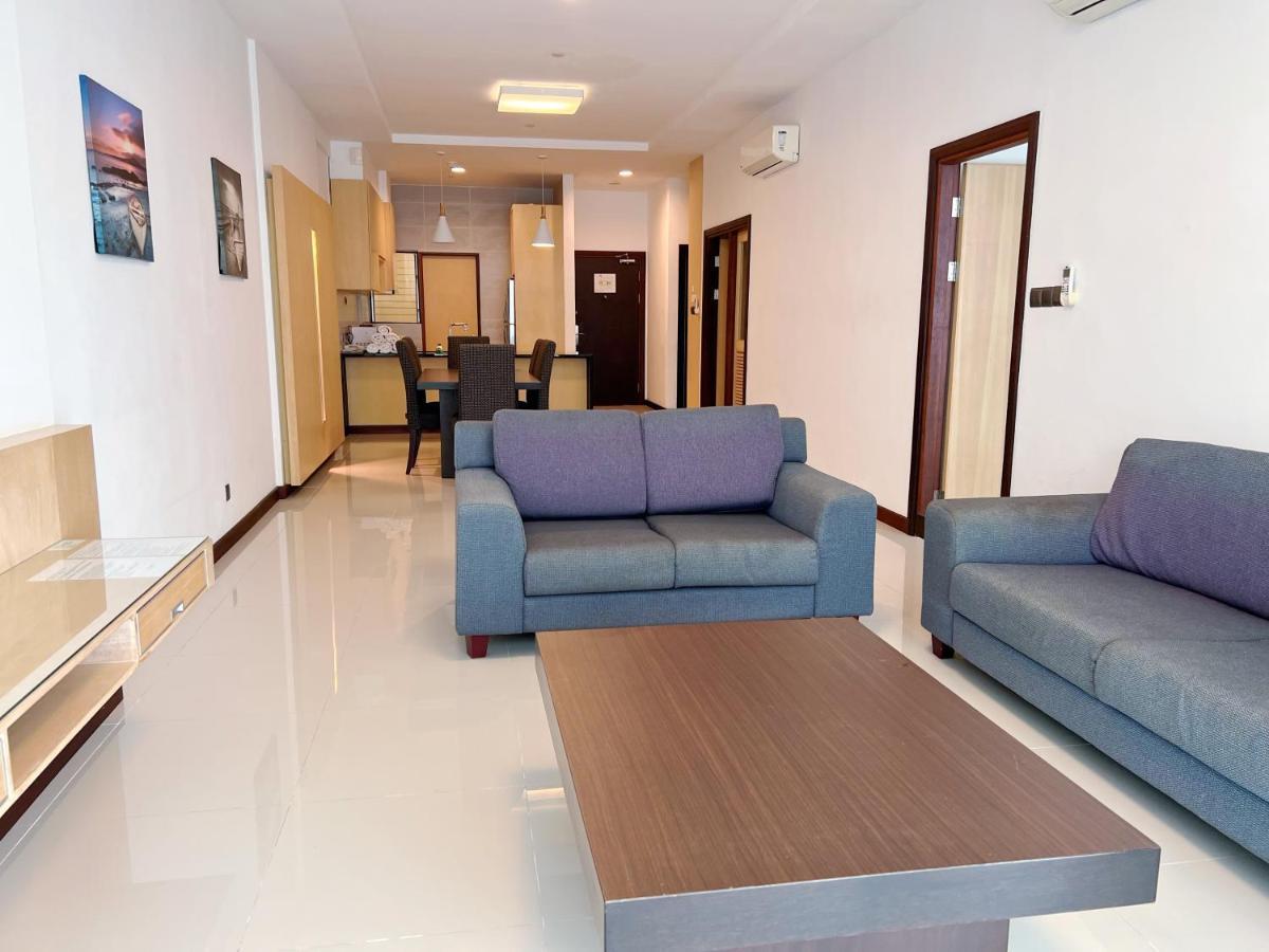 Imperial Grand Suite Apartment Kuching Kültér fotó