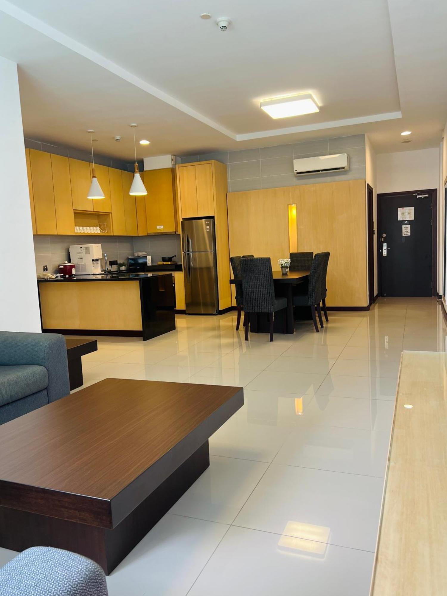 Imperial Grand Suite Apartment Kuching Kültér fotó