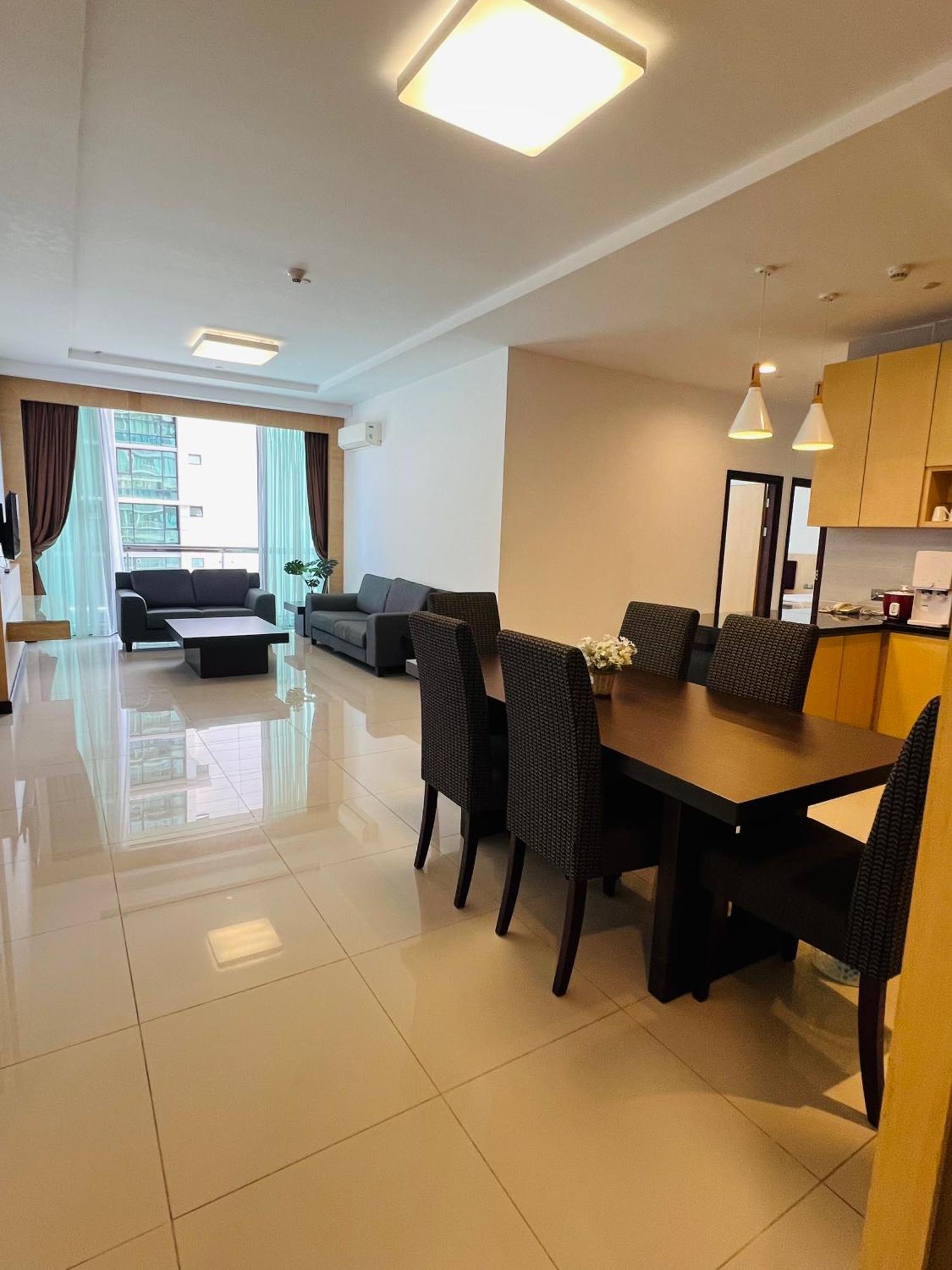 Imperial Grand Suite Apartment Kuching Kültér fotó